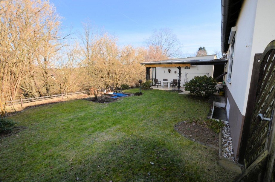 1-Familienwohnhaus mit Garage - Heise Immobilien Einfamilienhaus Holzminden