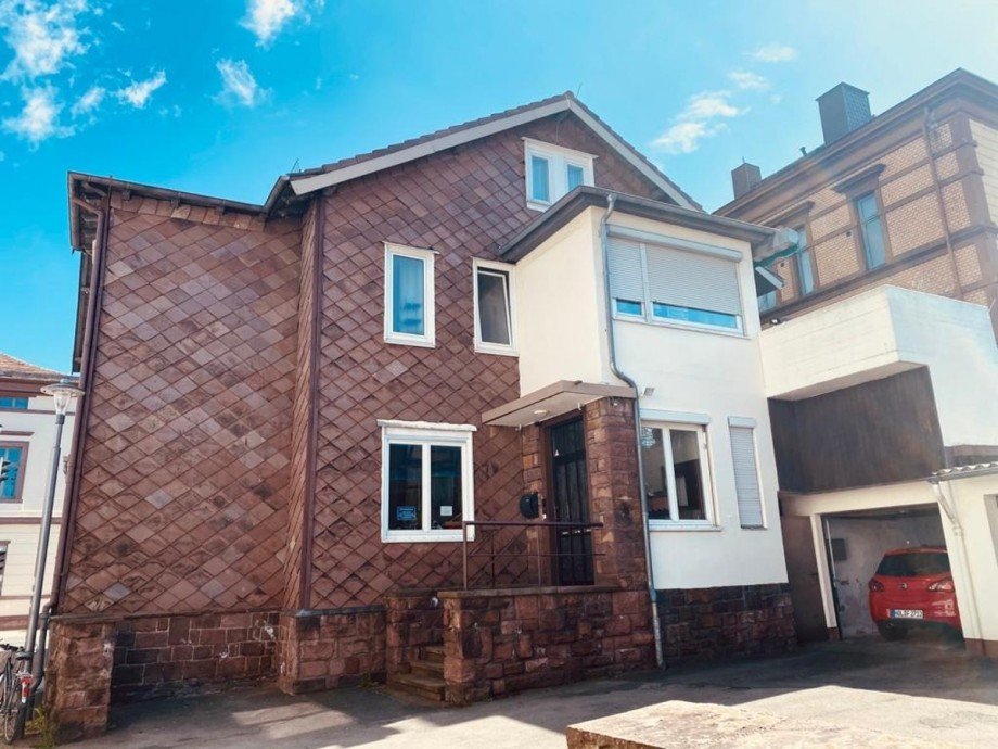 Heise immobilien - Mietwohnung mit Balkon und Garage - Neue Stra�e 6 - Etagenwohnung Holzminden