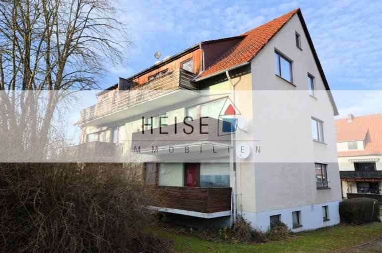 6-Familienwohnhaus mit 5 Garagen in ruhiger Wohnlage* Baujahr: 1973* Grundstücksgröße: 951 m²* Wohnfläche: ca. 440 m² ...