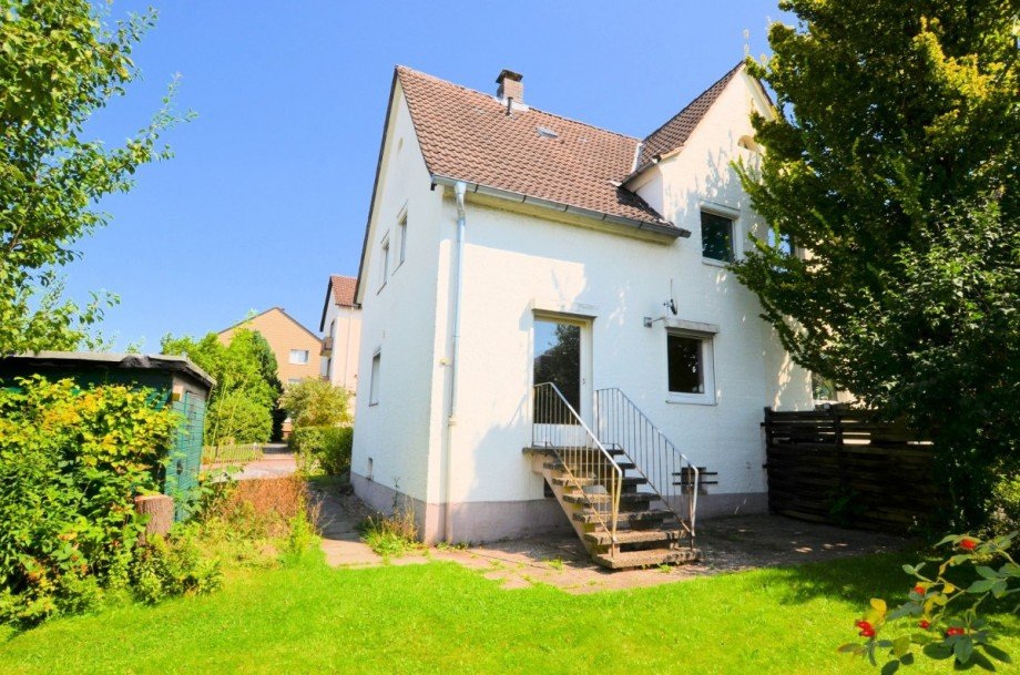 Heise Immobilien - 1-Familien-Doppelhaush�lfte in stadtnaher Lage Doppelhaush�lfte Holzminden