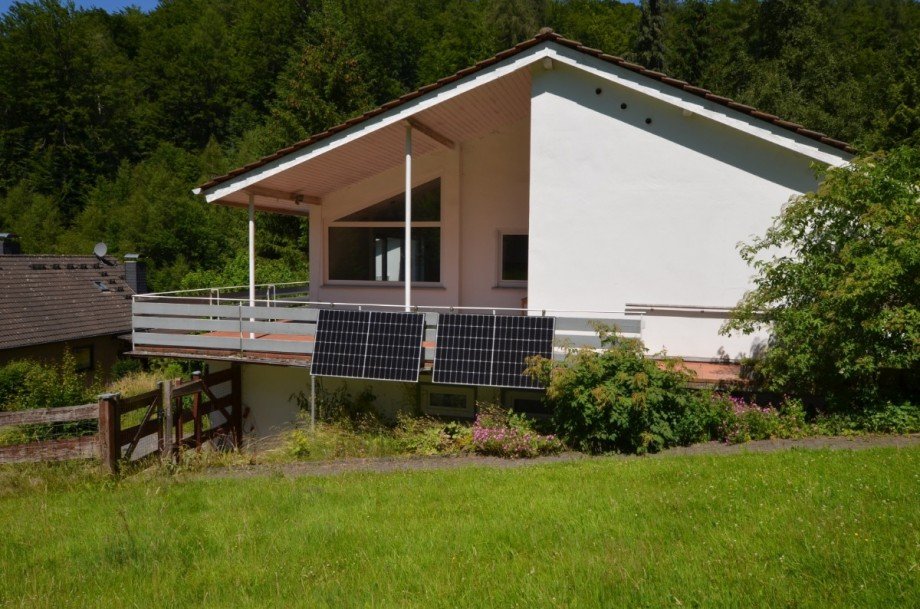 Doppelhaush�lfte mit Carport in M�hlenberg - idyllisch Lage Doppelhaush�lfte Holzminden