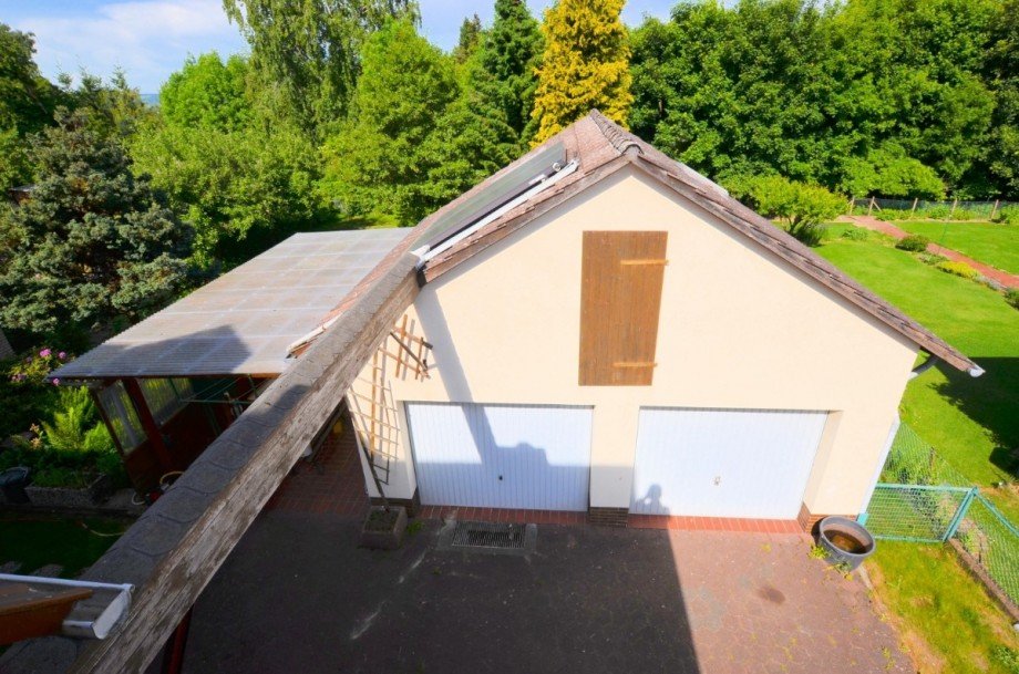 2-Familienwohnhaus mit Doppelgarage - Heise Immobilien Einfamilienhaus F�rstenberg