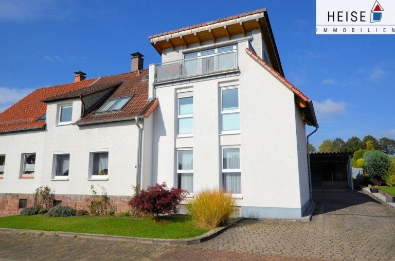 *** VERKAUFT 2021 *** Moderne 1-Familien-Doppelhaushälfte mit Einliegerwohnung, Doppelcarport* Baujahr: 1934 ursprüngli ...