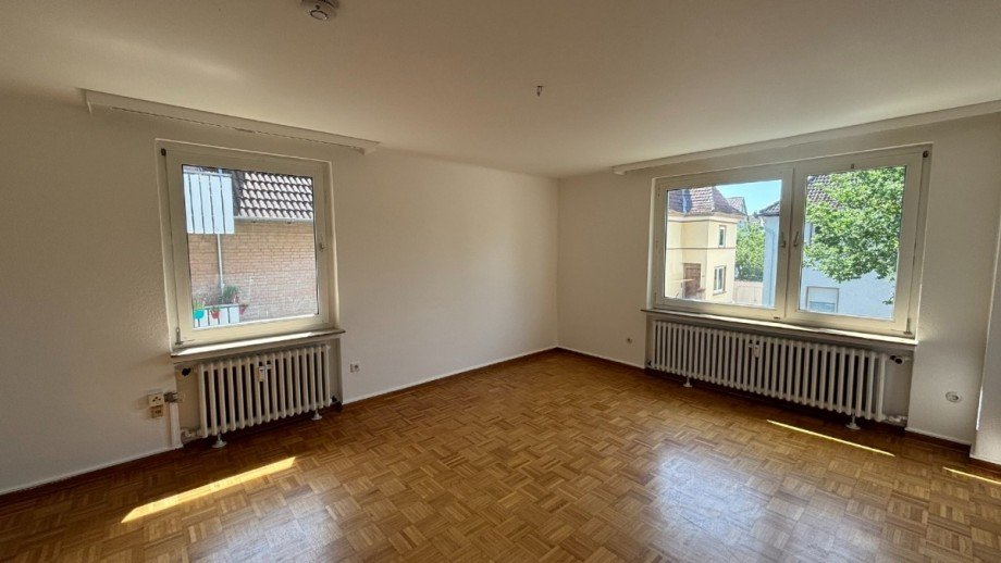 Wohnzimmer - www.immobilien-heise.de Etagenwohnung Holzminden