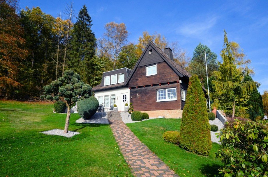 Bild... Einfamilienhaus Holzminden-Neuhaus