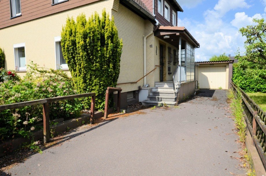 Bild... Zweifamilienhaus Holzminden