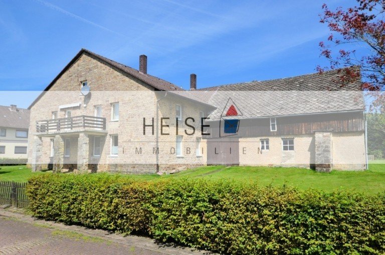 Historisches Natursteingebäude mit 4 Wohneinheiten Garage und Nebengelass* Baujahr: ca. 1900 * Grundstücksgröße: 1.461 ...