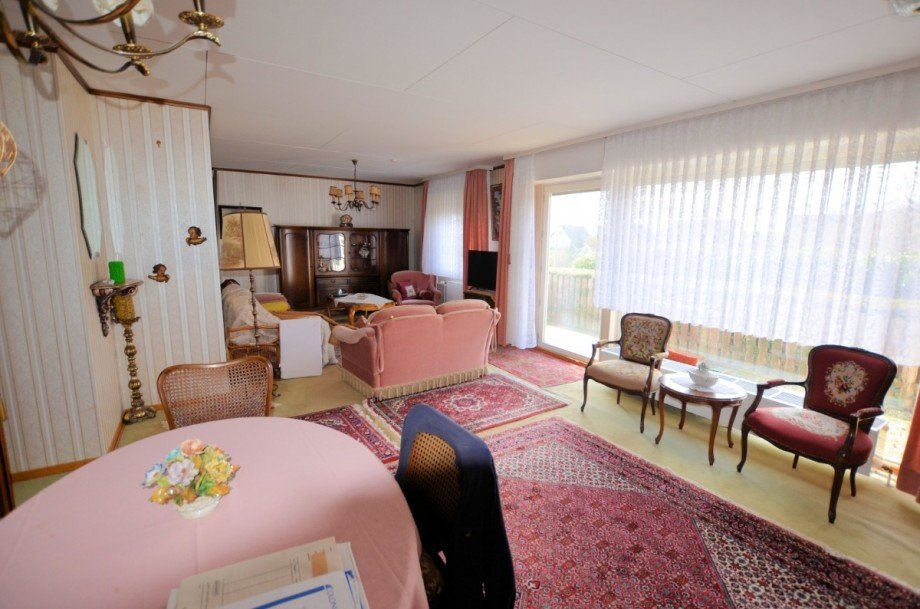 Wohnzimmer Erdgeschoss - www.immobilien-heise.de Einfamilienhaus H�xter-L�chtringen