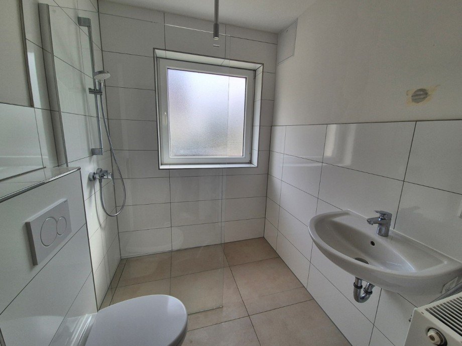 Heise Immobilien - Holzminden, Lindenallee 11 Erdgeschosswohnung Holzminden