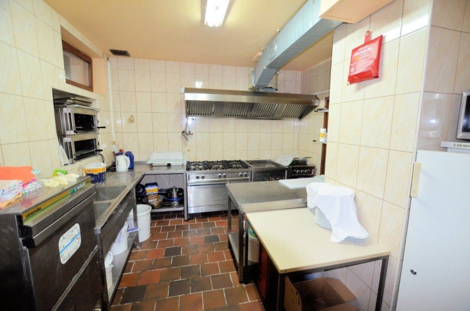 Wohn- und Gesch�ftshaus - Dassel - Heise Immobilien Wohn- / Gesch�ftshaus Dassel
