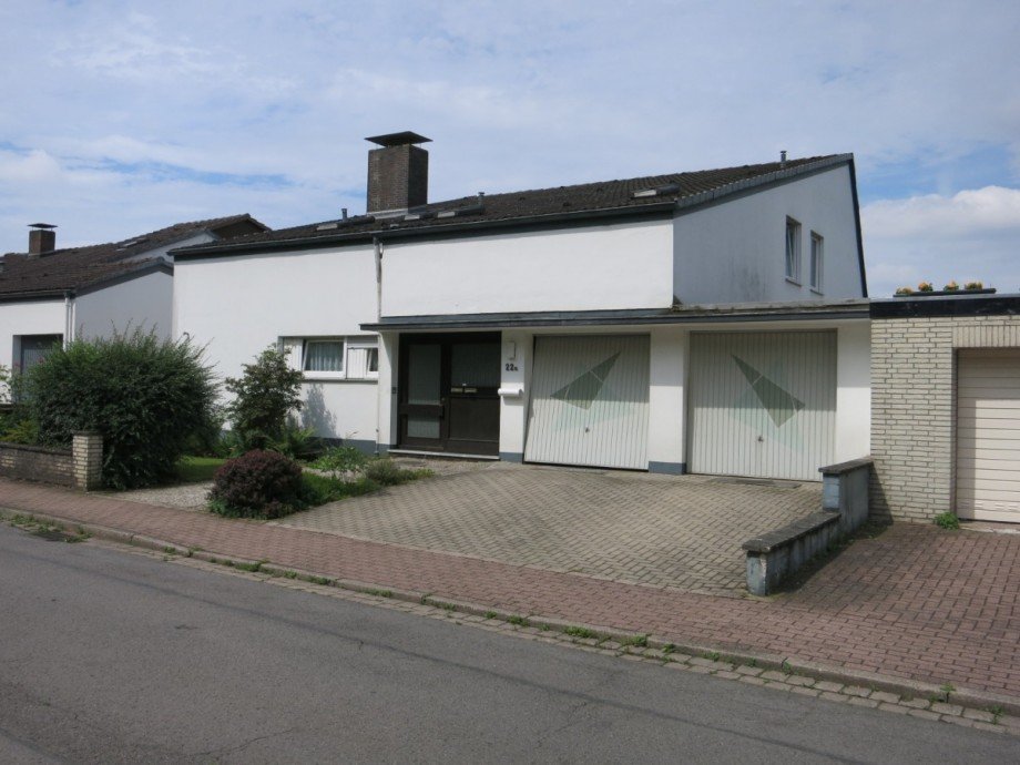 Heise Immobilien - Holzminden - Ansicht Hungerborn Mehrfamilienhaus Holzminden