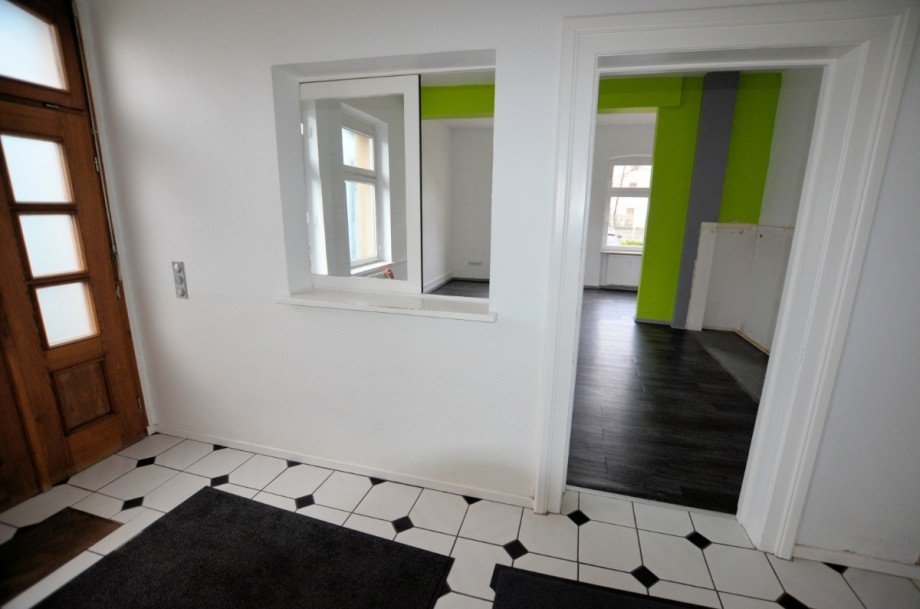Verkauf eines Wohn- und Gesch�ftshauses - Gewerbe Mehrfamilienhaus Holzminden