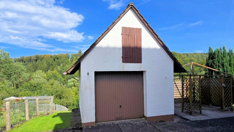 Heise Immobilien - Wohnhaus in Stadtoldendorf Lenne Einfamilienhaus Stadtoldendorf