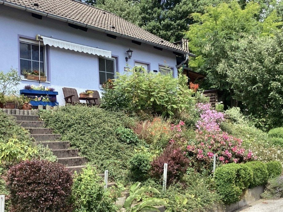 1-Familienwohnhaus mit Doppelcarport in landschaftlich reizvoller Lage Einfamilienhaus Heinade