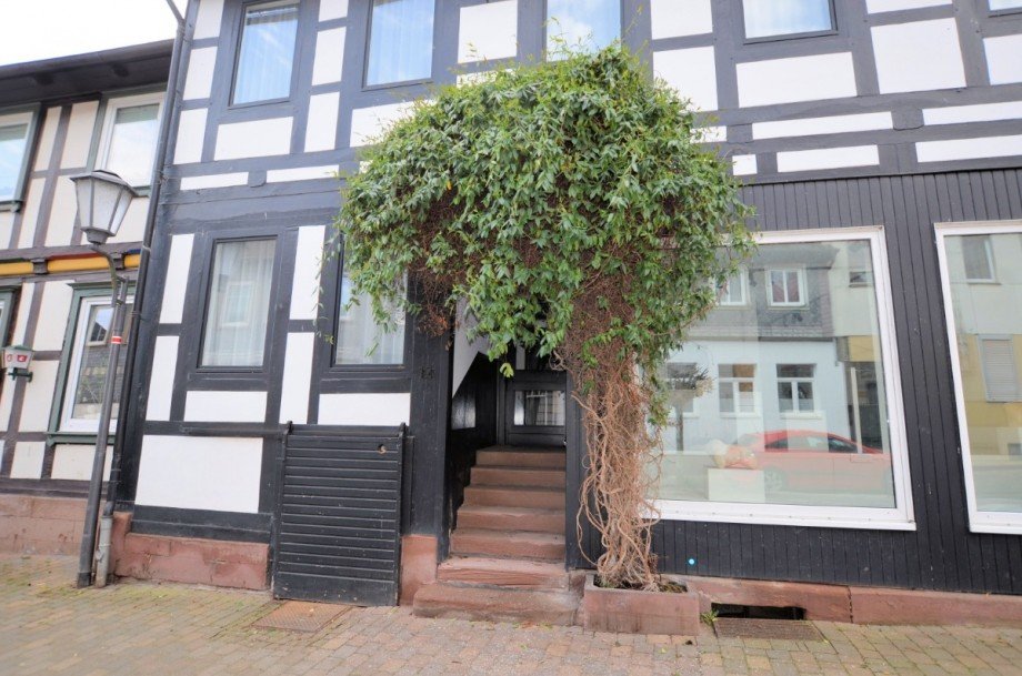 Heise Immobilien - Wohnhaus in Dassel Mehrfamilienhaus Dassel