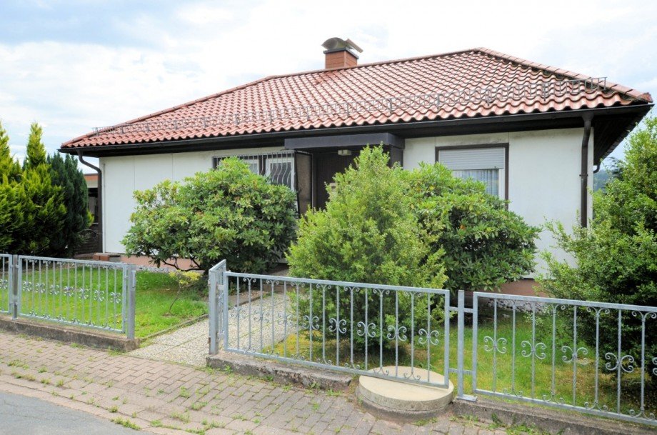 Heise Immobilien - Wohnhaus in Silberborn - www.immobilien-heise.de Einfamilienhaus Holzminden-Silberborn