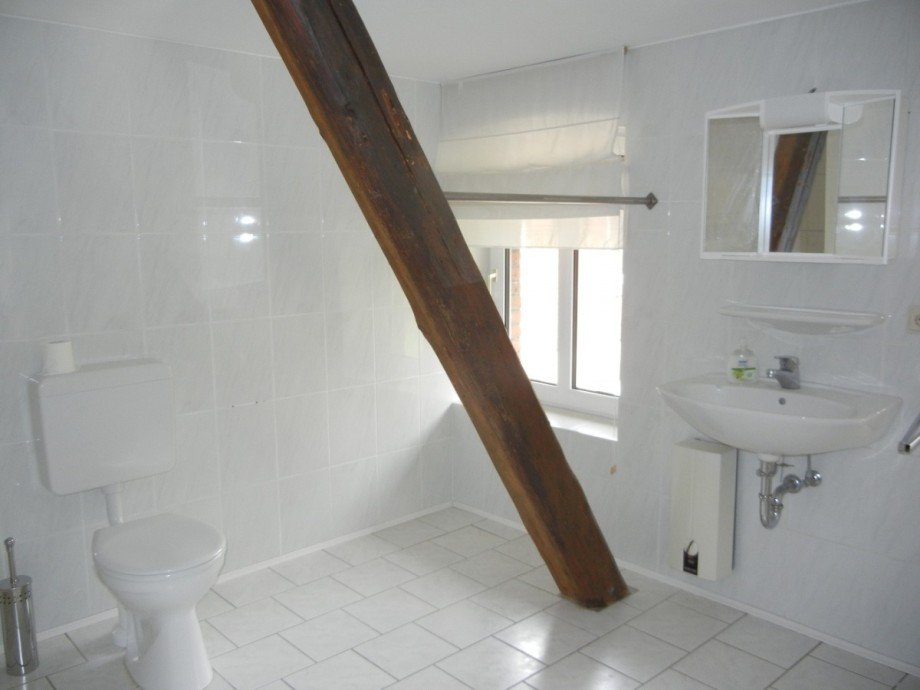 Badezimmer im Obergeschoss Maisonettewohnung Holzminden