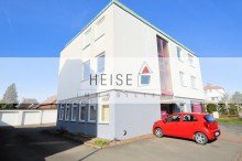 Heise Immobilien - www.immobilien-heise.de - Gewerbefl�che - Verkauf *** VERKAUFT 2025 *** Gewerbe- / B�ro-, Praxisfl�che mit Doppelgarage im Erdgeschoss - Holzminden