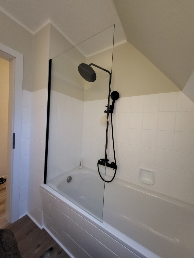 2-Zimmer-Dachgeschosswohnung mit Balkon in H�xter - Heise Immobilien Dachgeschosswohnung H�xter