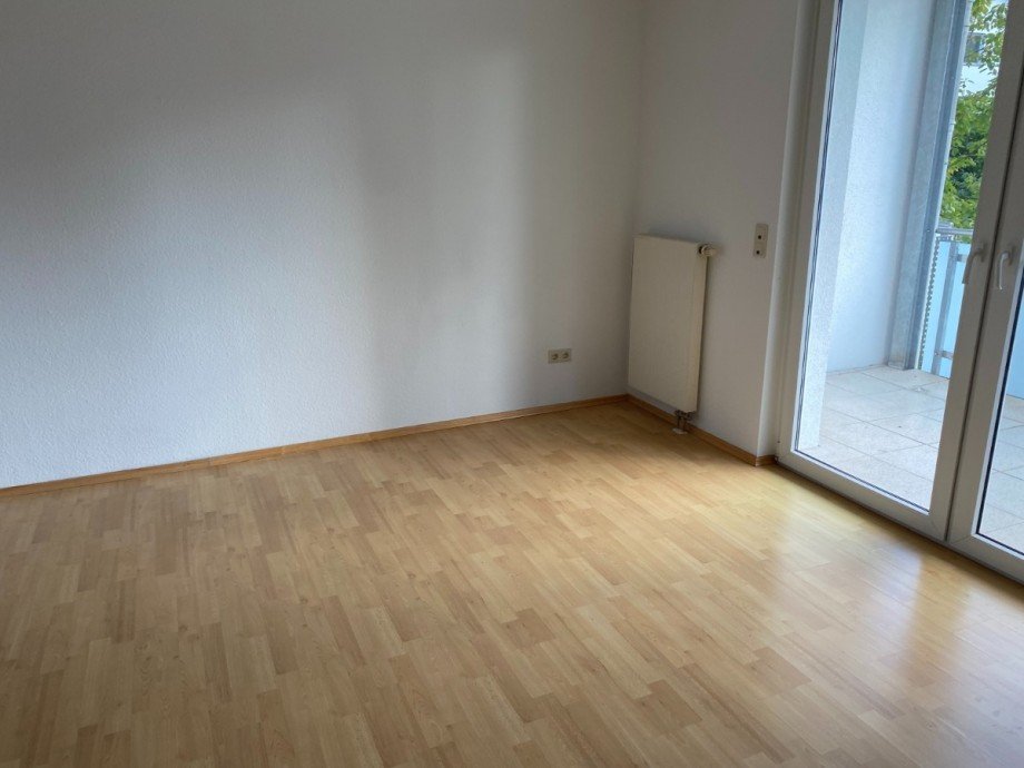 Wohnzimmer - www.immobilien-heise.de Etagenwohnung Holzminden
