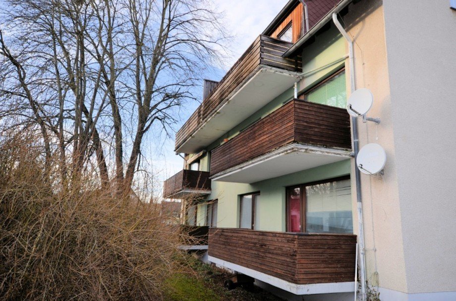 Heise Immobilien - 6-Familienwohnhaus mit Garagen - Delligsen Mehrfamilienhaus Delligsen