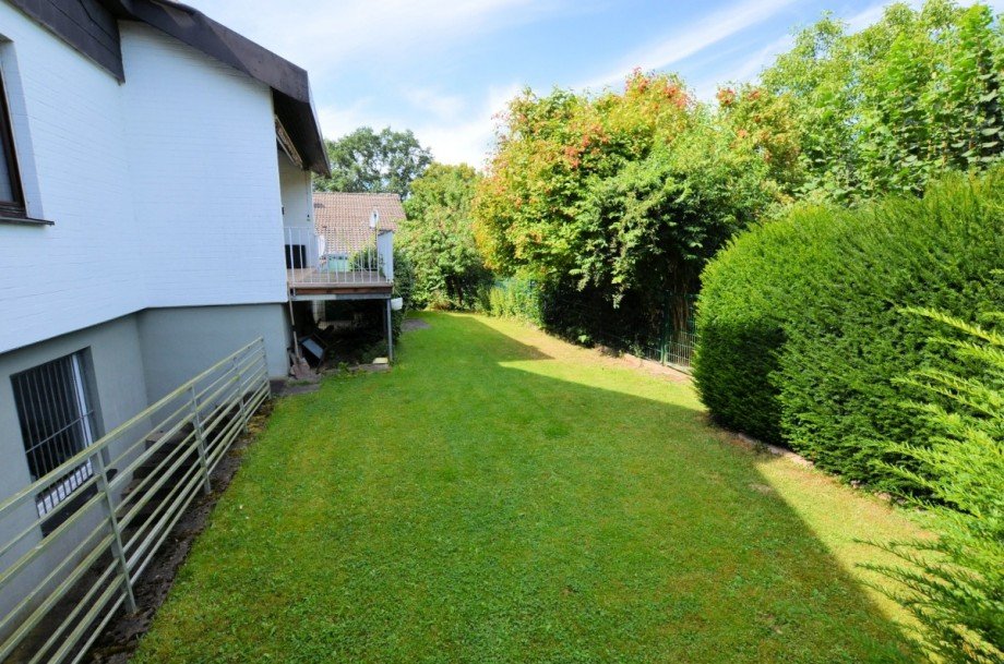 1-Familienwohnhaus mit Doppelgarage in Holzminden Einfamilienhaus Holzminden