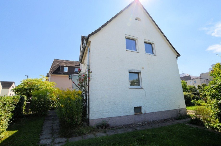 Heise Immobilien - 1-Familien-Doppelhaush�lfte in stadtnaher Lage Doppelhaush�lfte Holzminden