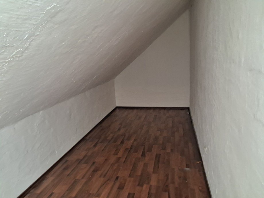 Abstellraum Dachgeschosswohnung Holzminden/Neuhaus