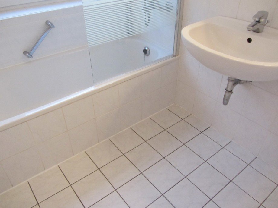 Badezimmer Erdgeschosswohnung Holzminden