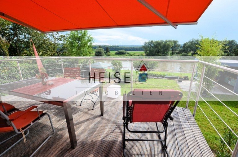 Gepflegtes 1-Familienhaus in ruhiger und idyllischer Ortsrandlage von Brevörde,Fernblick in die Weserauen.* Baujahr: 1 ...