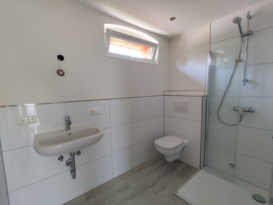 Bad - www.immobilien-heise.de Erdgeschosswohnung Holzminden