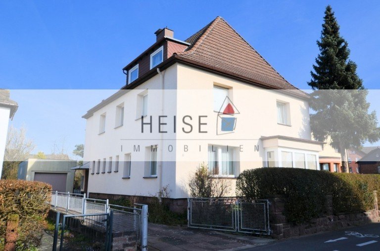 Vermietetes 3-Familienwohnhaus mit Garage in ruhiger, stadtnaher Lage * Baujahr: 1935, 1969 Anbau Treppenhaus und Ausb ...