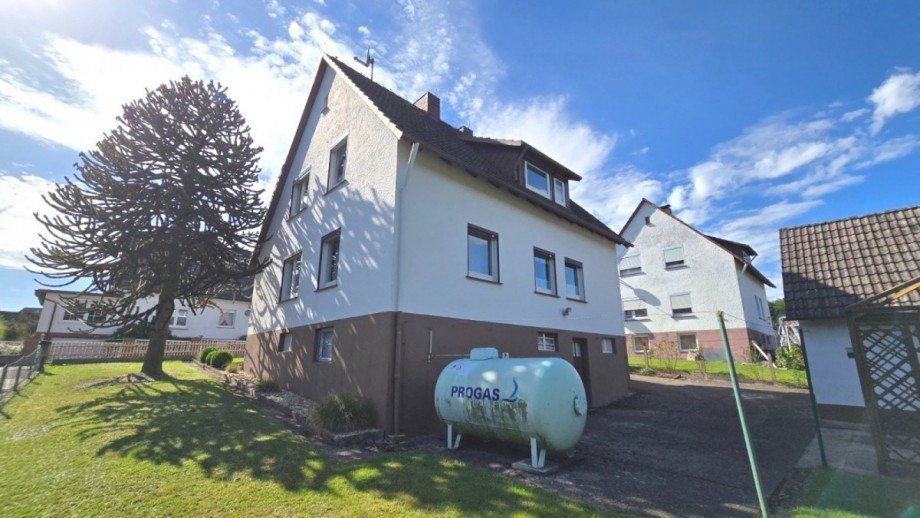 Heise Immobilien - Wohnhaus in Stadtoldendorf Lenne Einfamilienhaus Stadtoldendorf