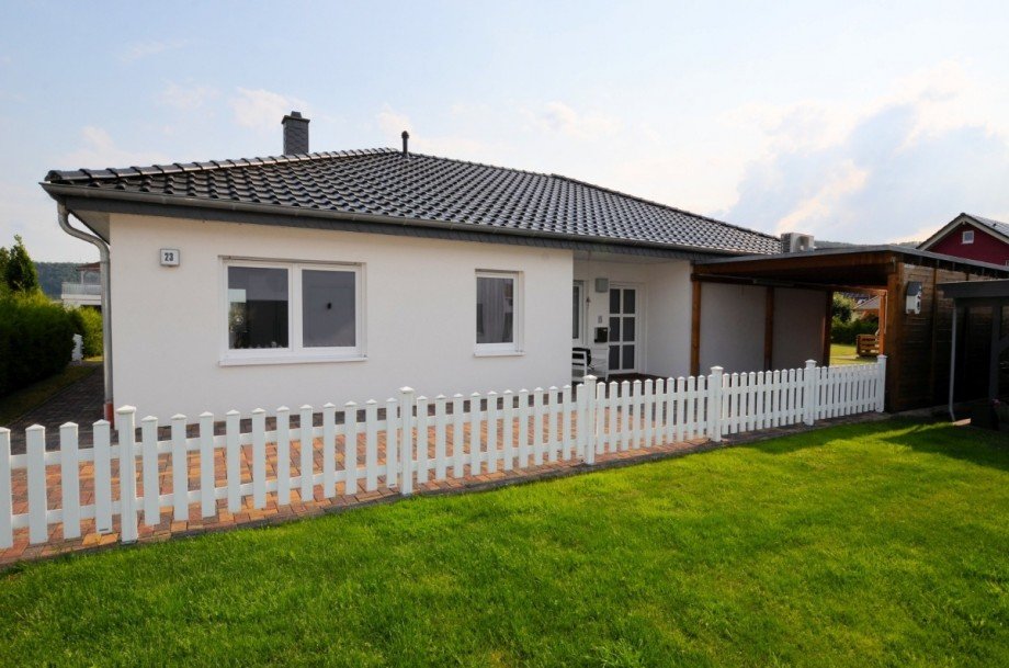 1-Familienwohnhaus mit Einliegerwohnung mit Terrasse - Lauenf�rde Bungalow Lauenf�rde