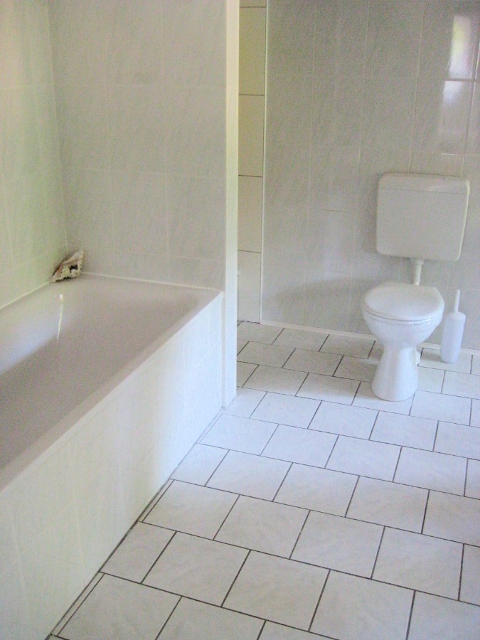 Badezimmer im Obergeschoss Maisonettewohnung Holzminden