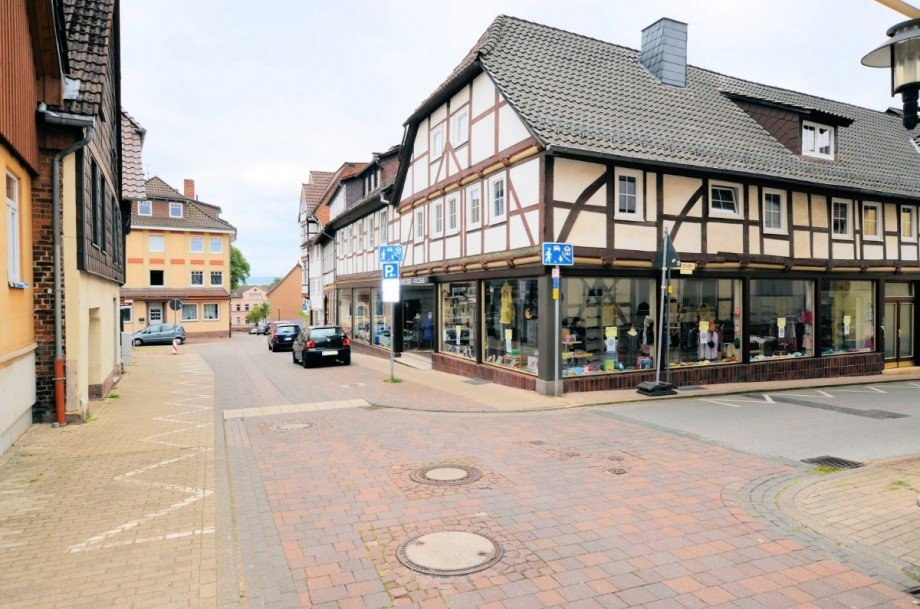 Fachwerkhaus - Wohn- und Gesch�ftshaus - Stadtoldendorf - Heise Immobilien Wohn- / Gesch�ftshaus Stadtoldendorf