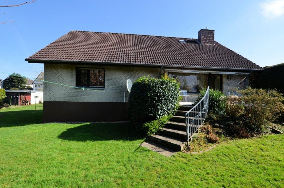 1-Familienwohnhaus mit Garage in Holzminden - Heise Immobilien Bungalow Holzminden
