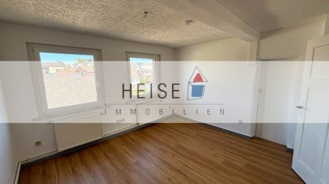 Hauptbild 4-Zimmer-Dachgeschosswohnung in ruhiger Wohnlage