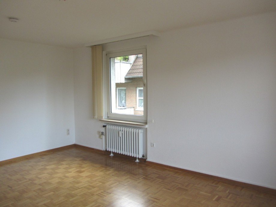 Wohnzimmer - www.immobilien-heise.de Etagenwohnung Holzminden