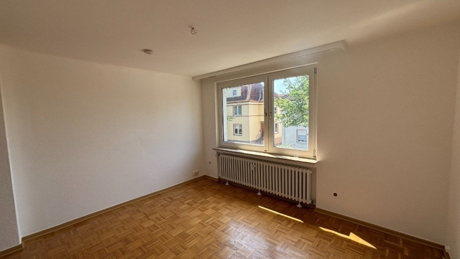 Kinderzimmer / B�ro - www.immobilien-heise.de Etagenwohnung Holzminden