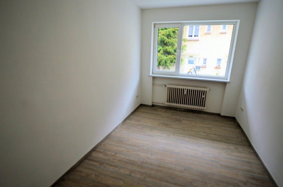Heise Immobilien - Holzminden, Lindenallee 11 Erdgeschosswohnung Holzminden
