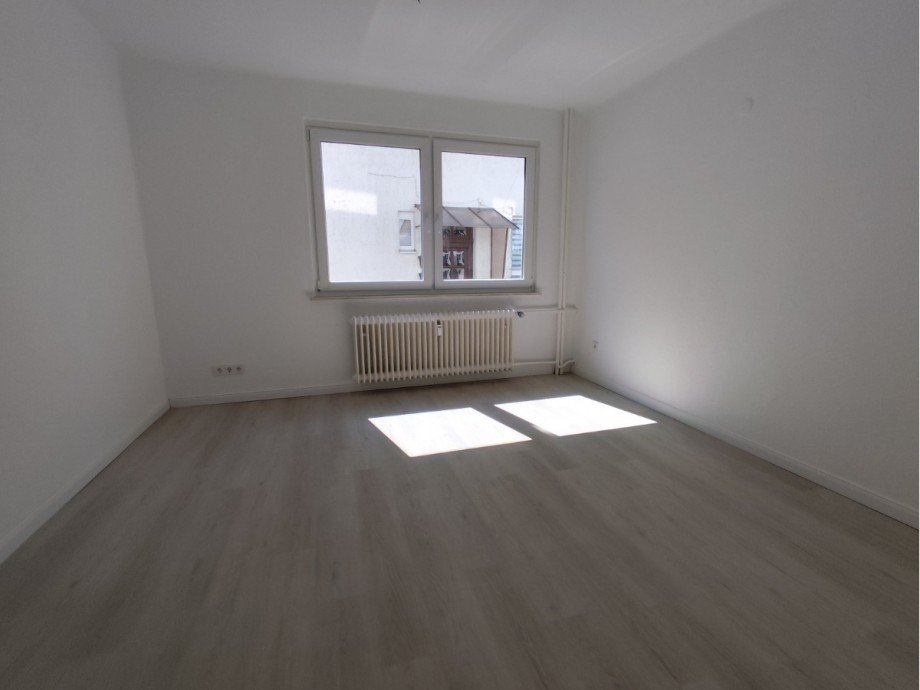 Schlafzimmer 2 - www.immobilien-heise.de Erdgeschosswohnung Holzminden